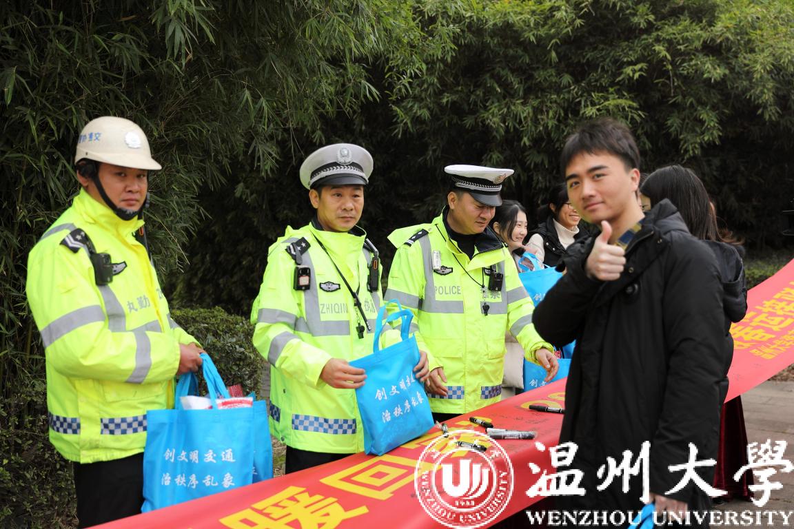 说明: //192.168.8.175:8080/_vsl/8D76E49E68858CDD6CA261418516267E/06A25DC2/27DB5